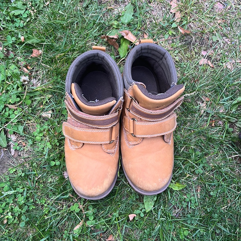 Thinsulate boys size 13